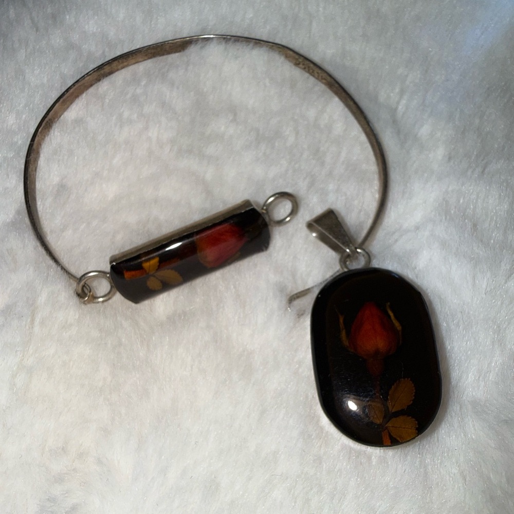 Mexico Sterling Silver Bangle Front Clasp Bracelet & Pendant w/Dried Flower